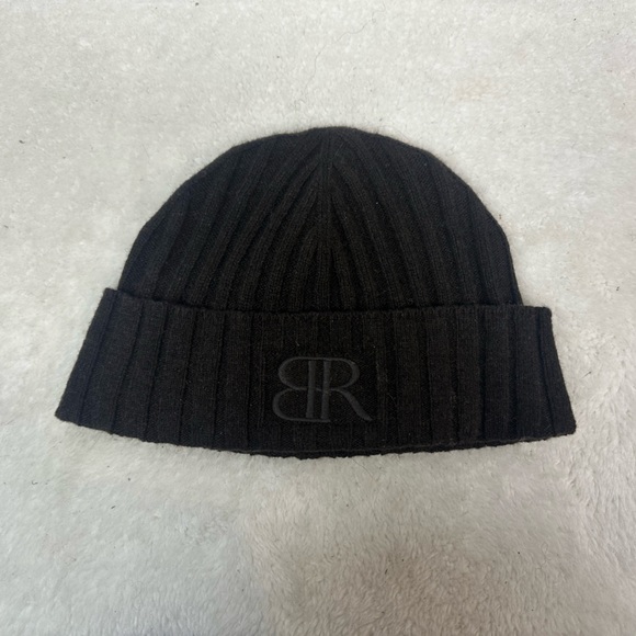 BANANA REPUBLIC ITALIAN MERINO-BLEND BEANIE - Picture 2 of 3